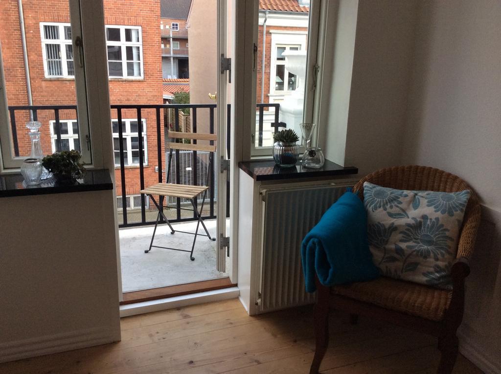 Sweethome Guesthouse Есбер Стая снимка