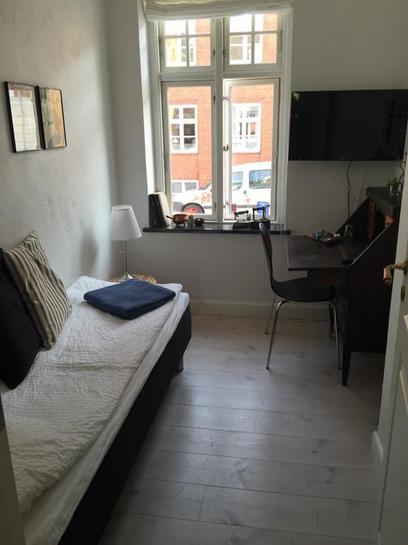 Sweethome Guesthouse Есбер Екстериор снимка