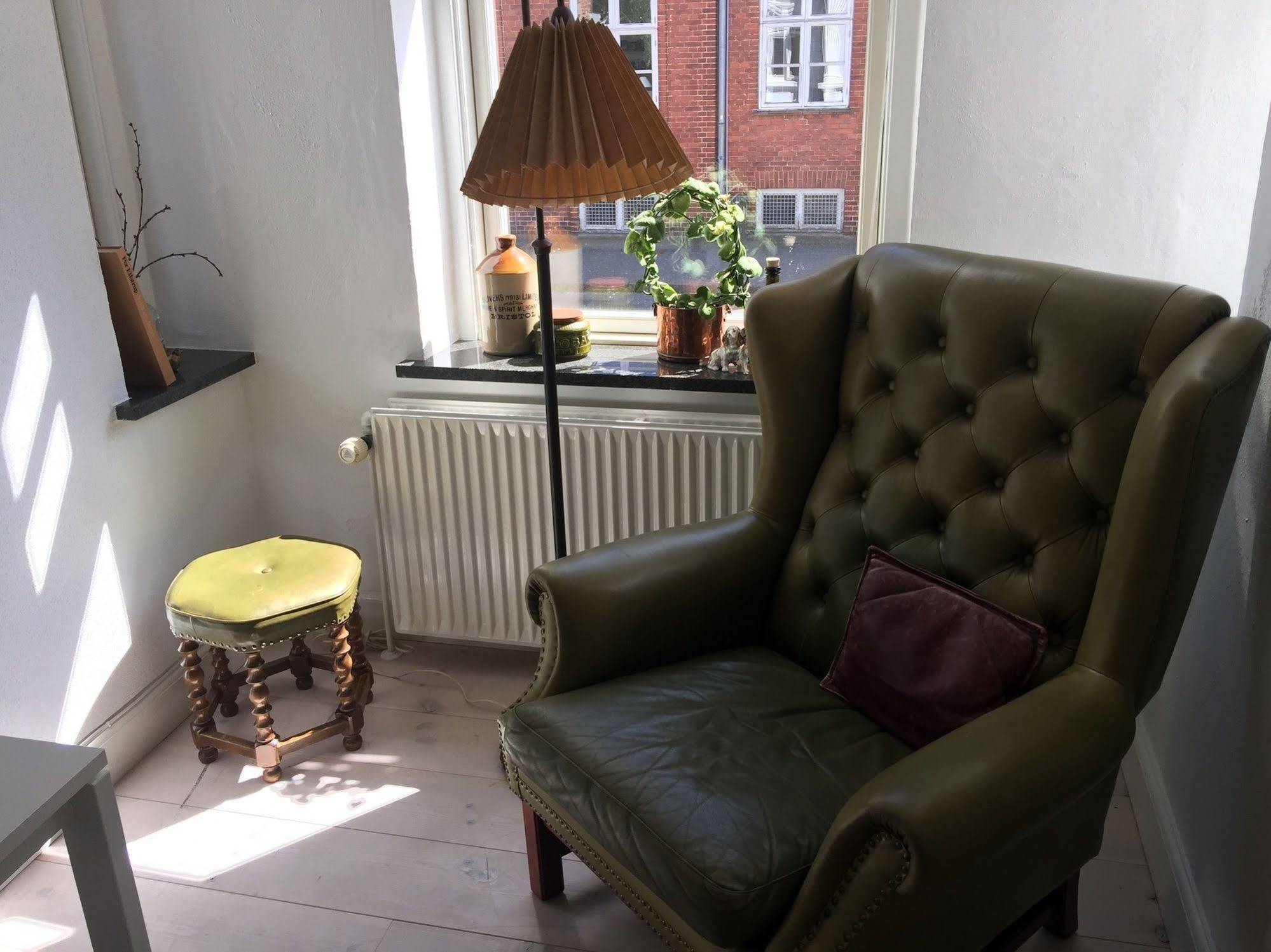 Sweethome Guesthouse Есбер Екстериор снимка